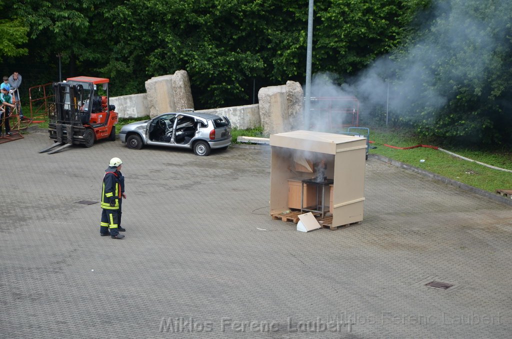 Tag der Offenen Tuer BF Koeln Weidenpesch Scheibenstr P556.JPG